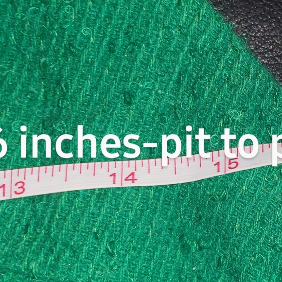 VINTAGE PETIT Handmade Emerald ILGWU 1980s Kelly Green Mohair Suit, Small/Petite - Picture 14 of 16
